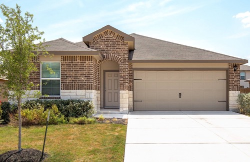 New Braunfels Casa | Beautiful 2 bed/2 bath in a quiet neighborhood - Minutes from Gruene!