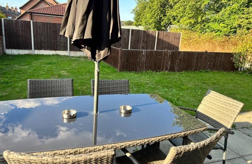 Lincoln Casa | Beautiful 2-bed House in Lincoln