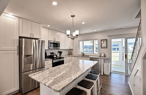 South Bethany Casa | Beautiful 2 bed Townhouse in Bayshore Breeze! Close to State Park Beaches! Dock, Beach Town, Restaurants and More!
