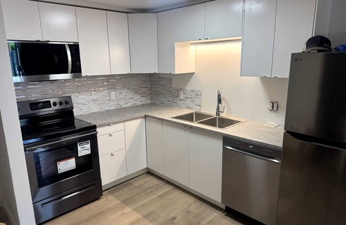 Herring Cove Casa | Beautiful 2-bedroom basement suite with kitchen and Wi-Fi on Herring Cove Road