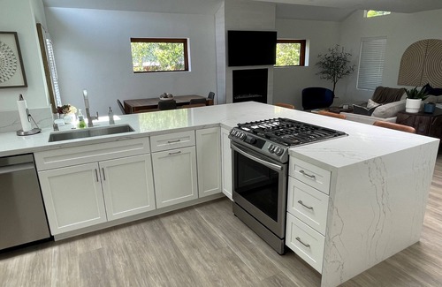 Pico Casa | Beautiful 2 Bedroom Home in Santa Monica