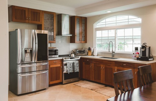 Portlock Casa | Beautiful 2 Bedroom / 2 Bath / Sleeps 6