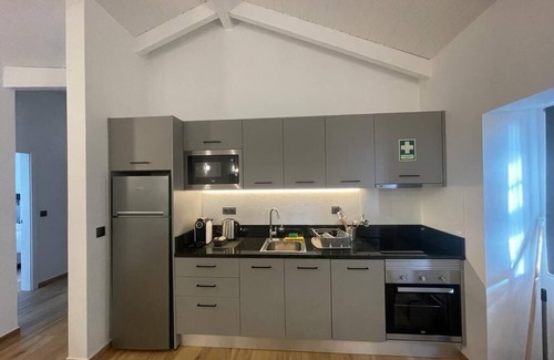 Calheta Casa | Beautiful 2 Bedroom Ocean Front House In São Jorge, Azores - Mamba