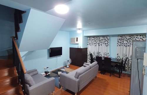 Wack-Wack Greenhills Condominio | Beautiful 2-bedroom condo in nice Mandaluyong with WiFi, AC, fitness room