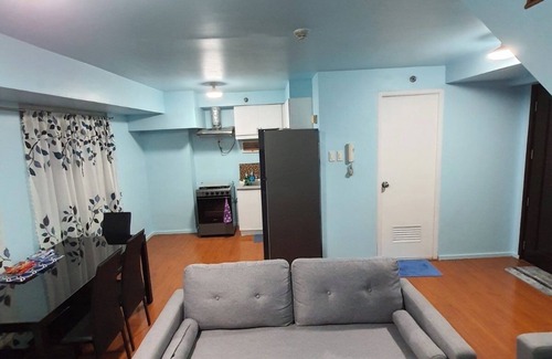 Wack-Wack Greenhills Condominio | Beautiful 2-bedroom condo in nice Mandaluyong with WiFi, AC, fitness room