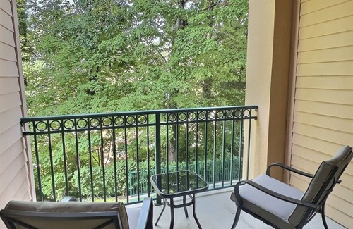 Gatlinburg Condominio | August & September 15% discount for 2 night stay, 25% discount for 3 night stay