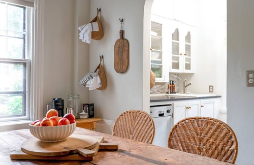 Federal Hill Apartamento | Beautiful 2-bedroom apartment in Providence's historic Federal Hill