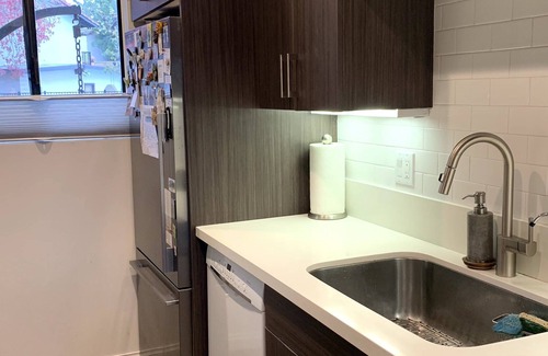 Alta Mesa Condominio | Beautiful 2 Br, 1.5 Bath Mesa Condo with Mountain Views