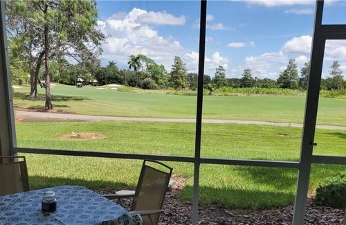 Gateway Condominio | Beautiful 2 Br. Condo (72595) by Houzlet