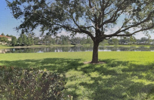 Biggar Casa | Traveling Nurses or Doctors, walking distance to hospital. Townhome with view.