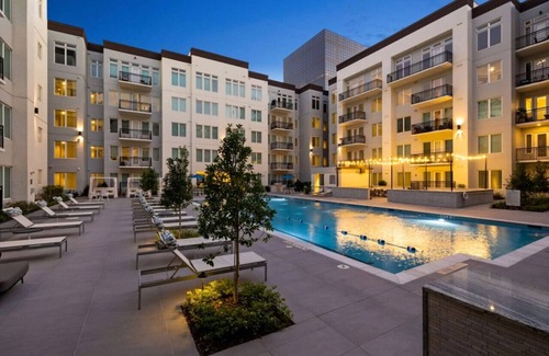 The Galleria Apartamento | Beautiful 2B/2B Apartment in the Galleria