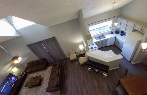 Hancock Apartamento | Beautiful 2bd/2ba 5 Mins to UT 3934