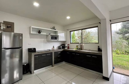 San Ramon Casa | ¡Hermoso 2bdrm 2bath con GRAN VISTA!