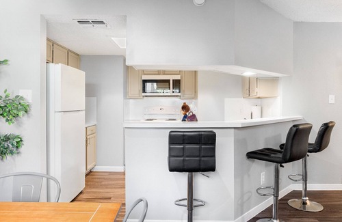 Hancock Apartamento | Beautiful 2BR 5 Mins to UT 9831