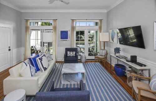 Beach District Apartamento | Beautiful 2BR WaterColor condo 6 WaterColor Blvd #202 Steps to Beach Club condo