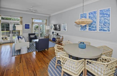 Beach District Apartamento | Beautiful 2BR WaterColor condo 6 WaterColor Blvd #202 Steps to Beach Club condo