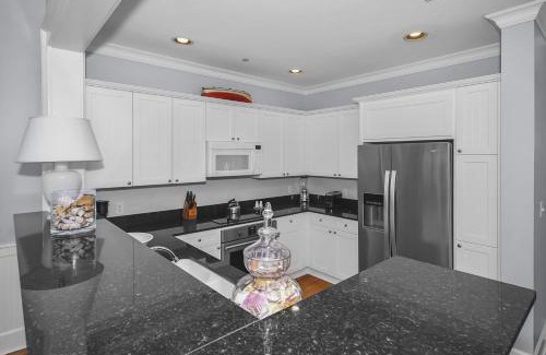 Beach District Apartamento | Beautiful 2BR WaterColor condo 6 WaterColor Blvd #202 Steps to Beach Club condo