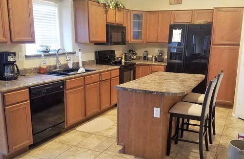 San Tan Valley Casa | Beautiful 3 1/2 bedroom home with office in San Tan Valley, AZ (many amenities!)