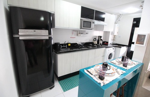 Cabral Apartamento | Beautiful 3/4 bedroom apt being a Closed, 2 garages.