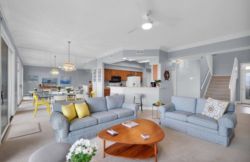 American Beach Casa | Beautiful 3 Bedroom 3.5 Bath Beachfront Townhouse, Sleeps 8
