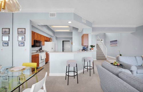 American Beach Casa | Beautiful 3 Bedroom 3.5 Bath Beachfront Townhouse, Sleeps 8