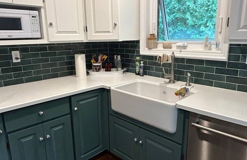Rosseau Cabaña | Beautiful 3-bed, 2-bath, 4 season cottage on 375ft of waterfront (Dog friendly)