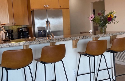 Sand Section Condominio | Beautiful 3-bedroom condo with AC in Manhattan Beach