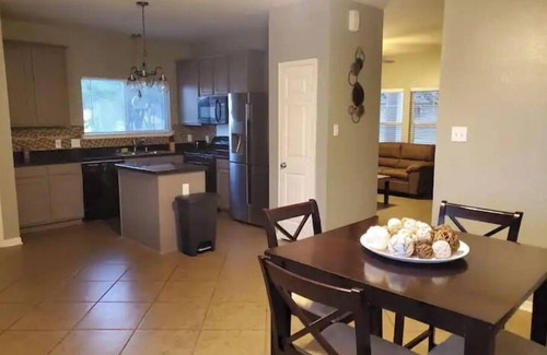 Lakeville Casa | *Beautiful 3-bedroom 2 story home great location.