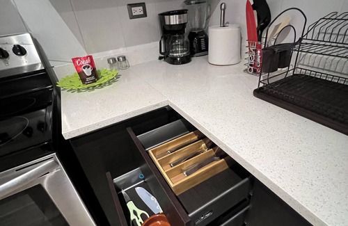Zona 11 Apartamento | Beautiful 3-bedroom apartment near airport