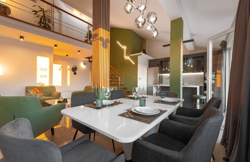 Makarska Old Town Apartamento | Hermosa aplicación de 3 dormitorios, junto a la playa