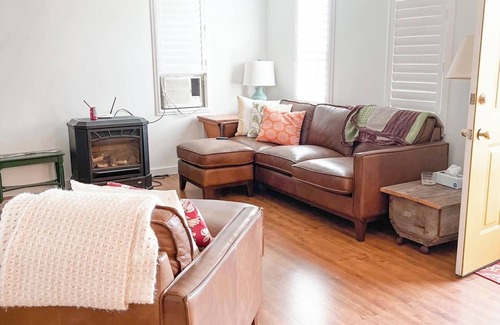 Brockton Cabaña | Beautiful, 3 bedroom cottage makes the perfect family getaway.