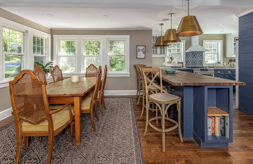 New Paltz Casa | Beautiful 3-bedroom house in New Paltz with AC, WiFi, SunDeck & Close to ALL
