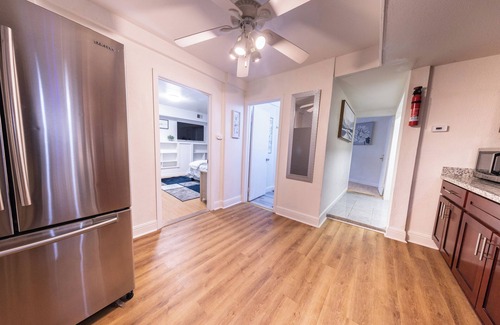 San Bruno Casa | Beautiful 3-bedroom house with AC in San Bruno