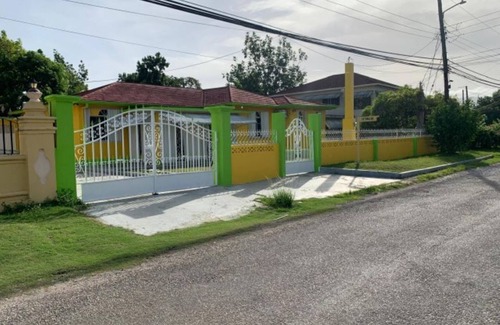 Santa Cruz Casa | Beautiful 3 bedrooms 2bathrooms vacation home can sleep 8 people in Santa Cruz