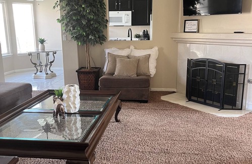 Pumpkin Center Casa | Beautiful 3-bedroom 2-baths with a pool and RV parking.