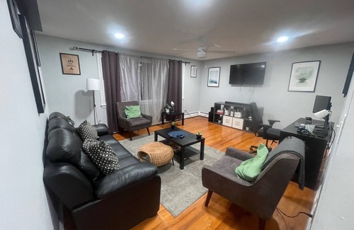 New Britain Casa | Beautiful 3-bedroom Only Minutes from West Hart, XL Center, Westfarms and More!