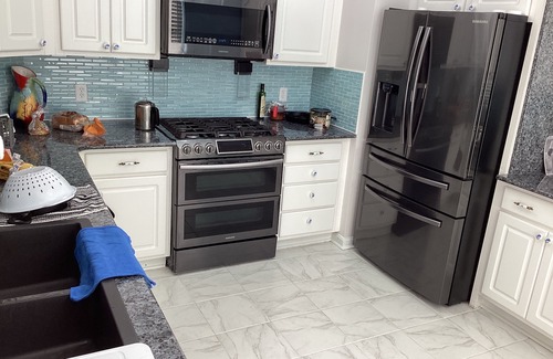 Algiers Casa | Beautiful 3 bedroom house, 10 minutes by car to the French quarters . Peaceful