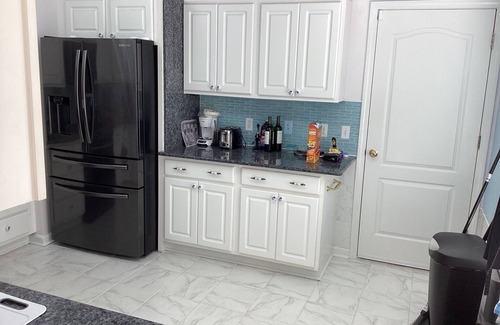 Algiers Casa | Beautiful 3 bedroom house, 10 minutes by car to the French quarters . Peaceful
