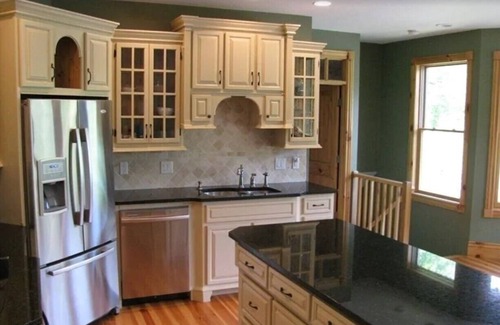 Robbinsville Casa | Beautiful 3+BR Lakefront Home on Lake Santeetlah - Sleeps 10