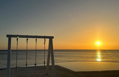 Dominicus Casa | Beautiful 3 BR Villa in Tracadero Beach Resort