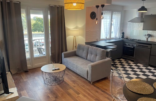 Meyzieu Centre Apartamento | Beautiful 3-room apartment near EUREXPO/OL VALLÉE