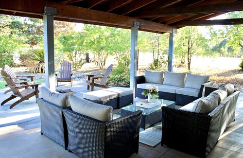 Junction Casa | Beautiful 35-Acre Redding Vacation Rental!