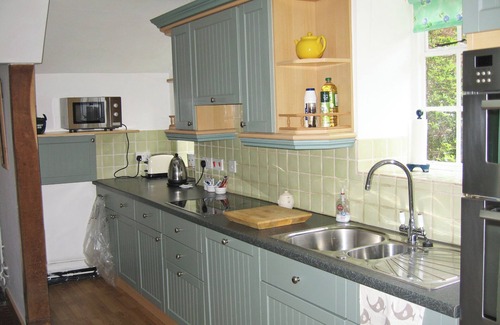 New Forest District Cabaña | Beautiful 350 Year Old New Forest Thatched Cottage - Near The Sea