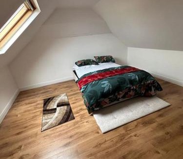 Waltham Forest Casa | Beautiful 3BD Family Home With Huge Private Graden