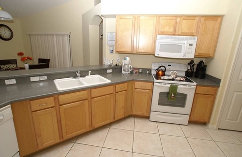 Orange Tree Villa | Luxury 4 Bed / 3 Bath Villa + piscina de gran tamaño con privacidad en Disney Area