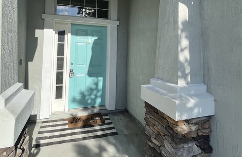 Northside Casa | Beautiful 4 bedroom / 2 bathroom home!