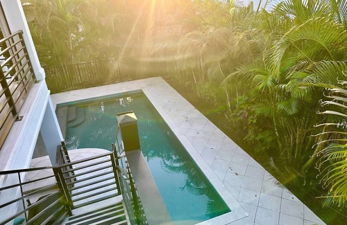 Whitney Beach Casa | Beautiful 4-bedroom house walking distance to beach and restaurants Longboat Key