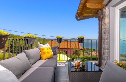 Opatija Villa | Beautiful 4 bedroom, 5 bathrooms Mediterranean style house with a pool and sauna