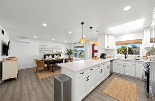 Lincoln Acres Casa | Beautiful 4-bedroom house with pool in Sunny San Diego