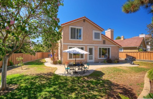Sorrento Valley Casa | Hermosa y cómoda casa de 4 dormitorios en San Diego, ubicación central